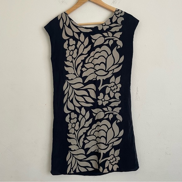 Tibi 100% Silk Mini Black and Tan Floral Sleeveless Dress Draped Pockets Size 2 - Picture 3 of 6